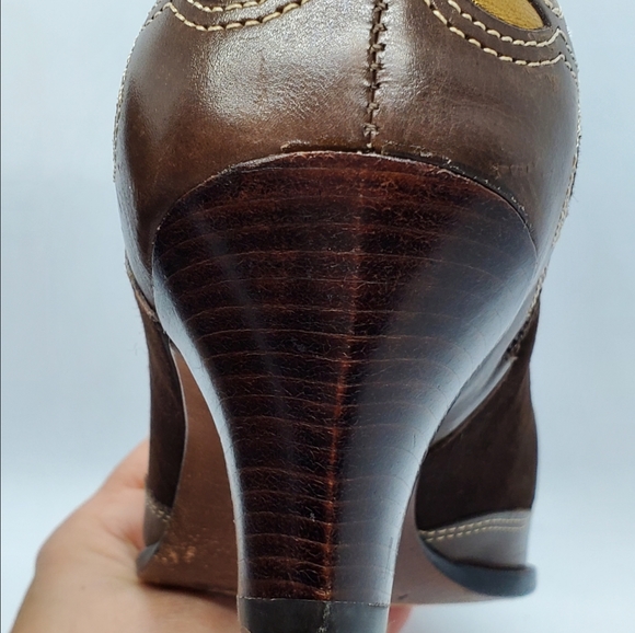 Antonio Melani Brown Suede Leather Women's 7M. - Picture 4 of 8